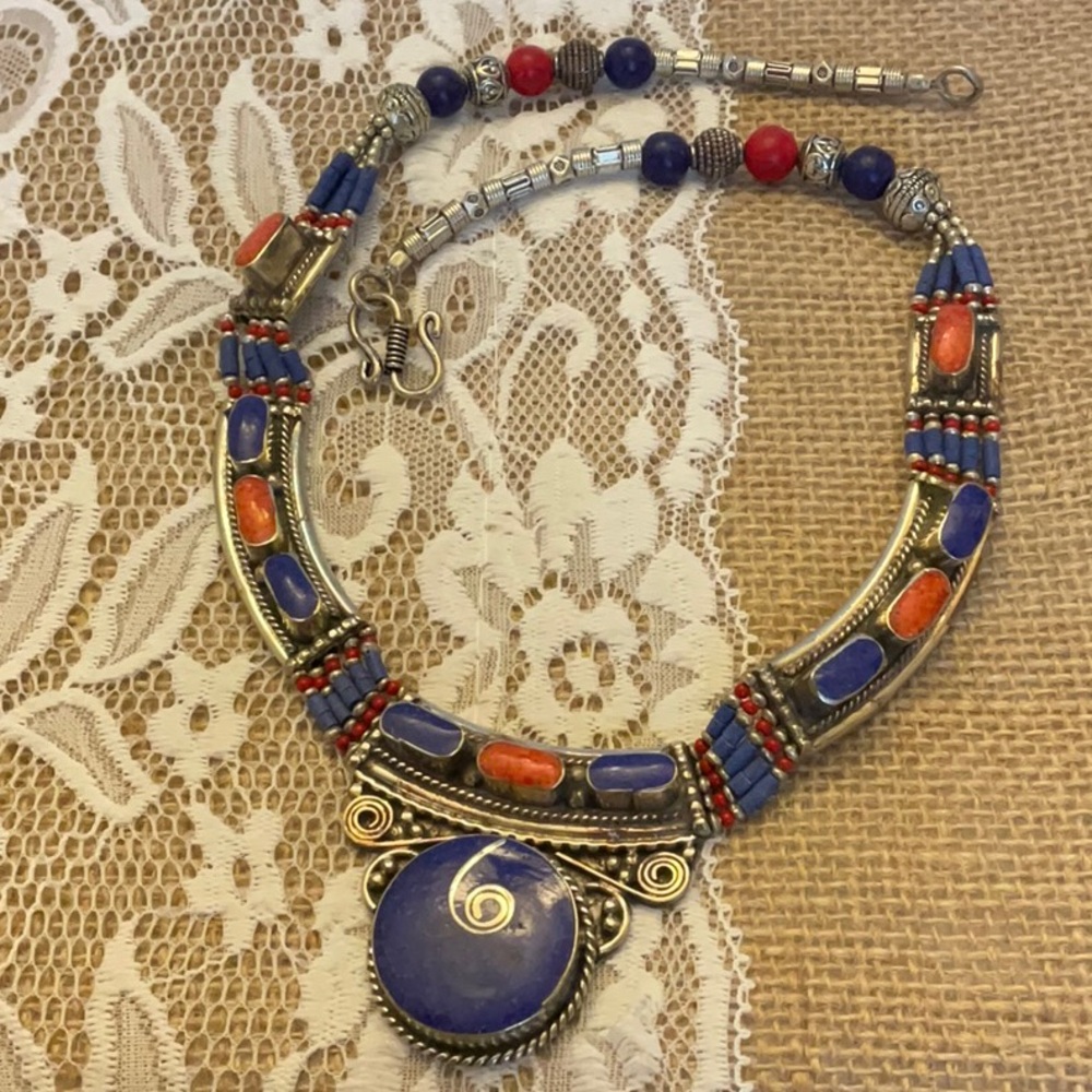 NWOT TIBETAN Artisan Handcrafted Beaded Necklace